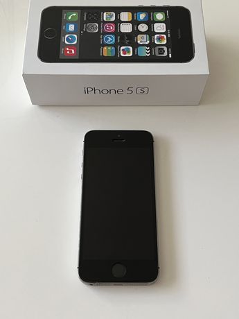 iPhone 5s e carregador