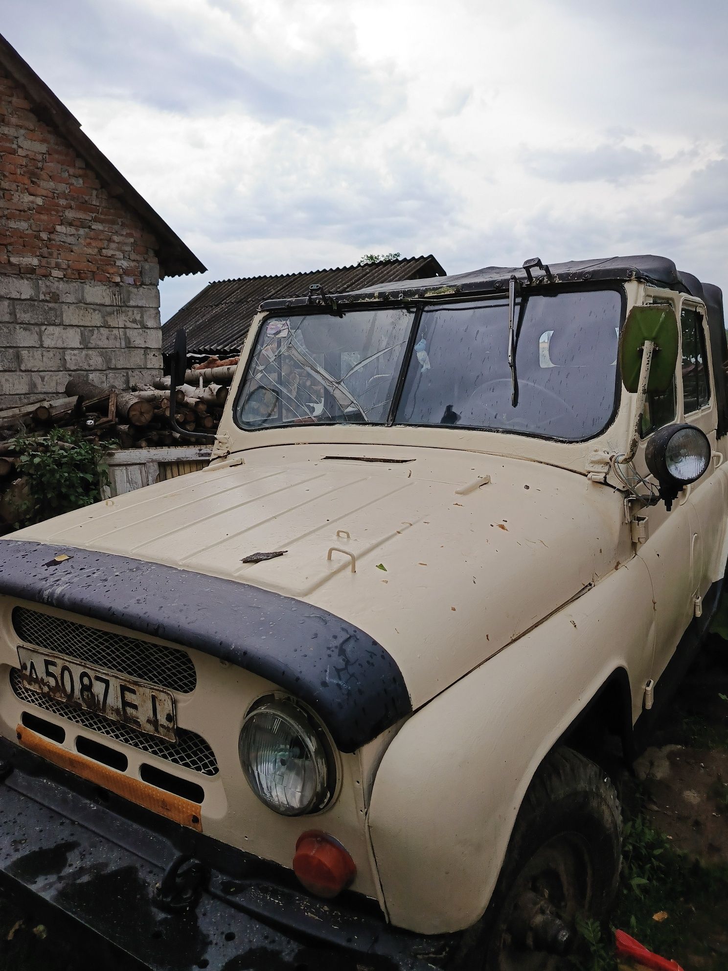 Продам УАЗ срочно
