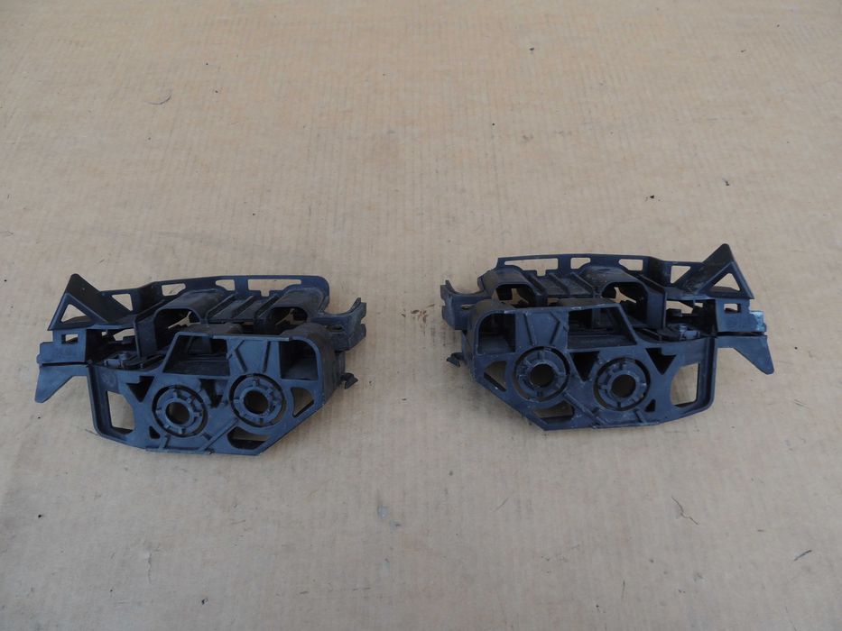 Ślizg zderzaka prawy Peugeot 308 I 1 T7 06,07,08,09,10,11,12,13