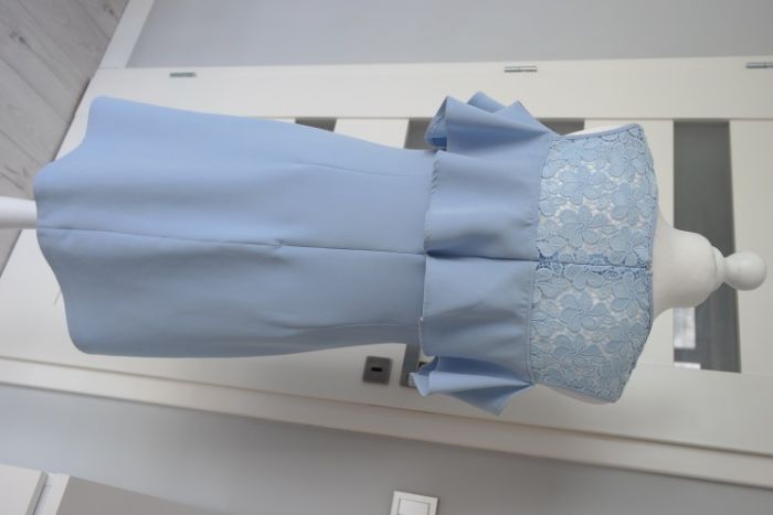 błękitna sukienka z koronką Ryłko r.38~ wesele~ komunia~ chrzest