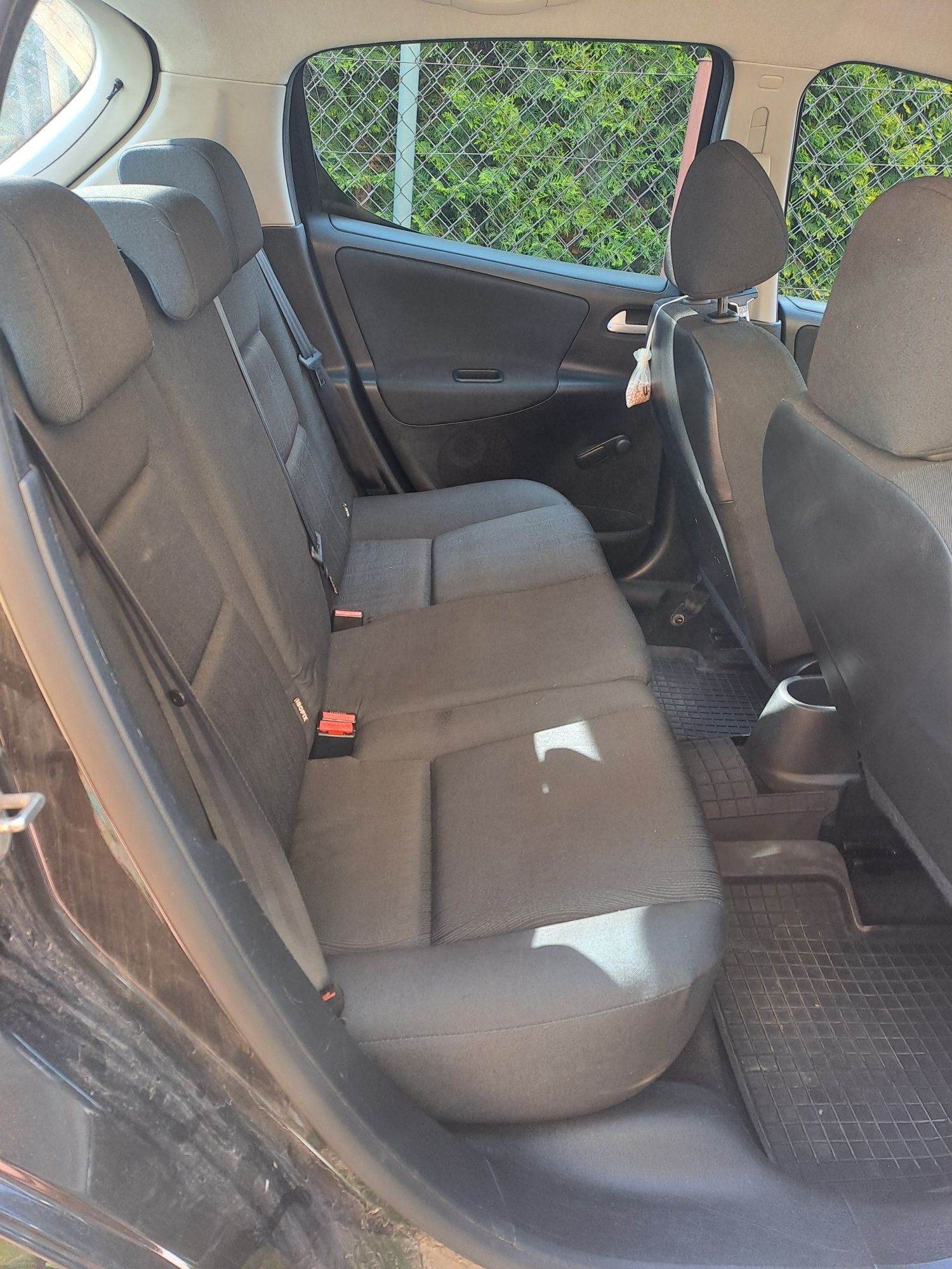 Peugeot 207 1.4b