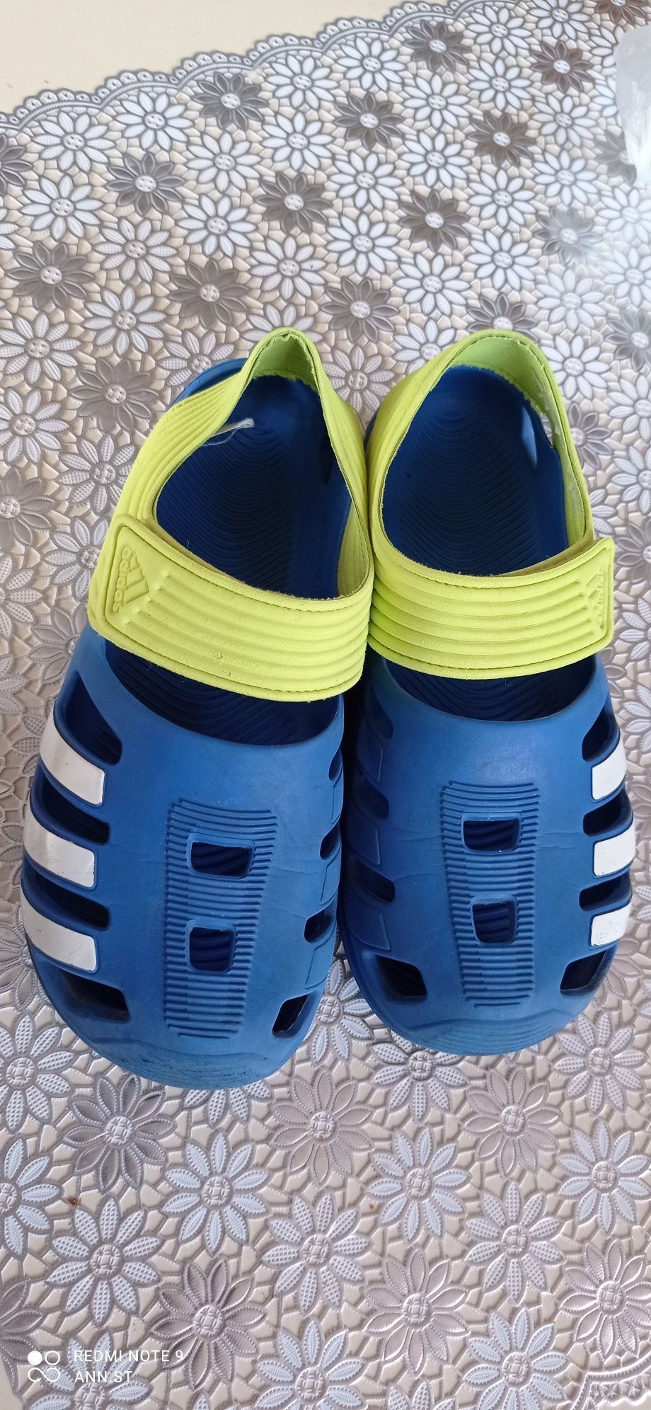 Sandały adidas 34 do wody