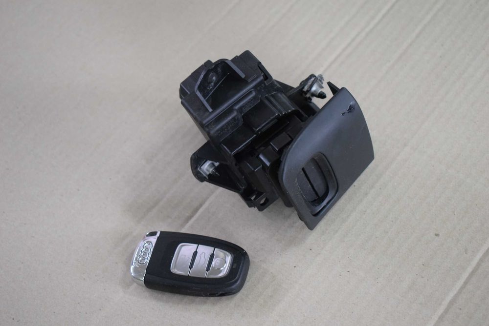 stacyjka czytnik kluczyk AUDI A4 A5 10r. 8K0.909131D