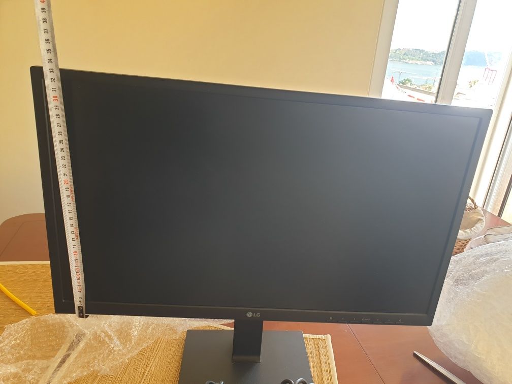 Monitor LG muito 60polegadas