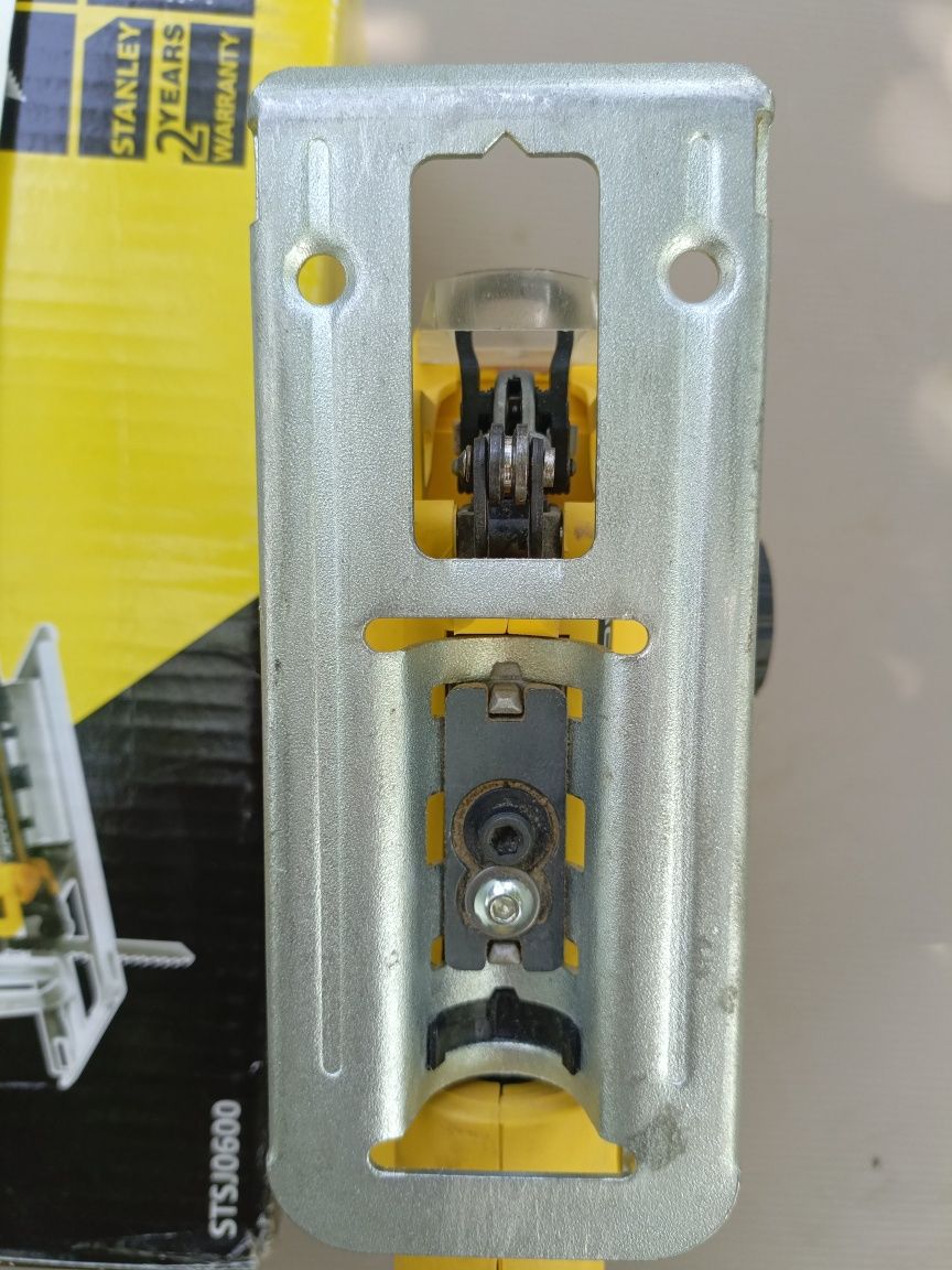 Электролобзик Stanley STSJO600