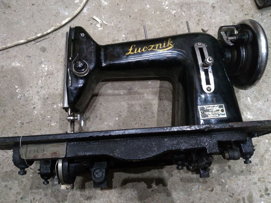 Maszyna do szycia Łucznik kl82  antyk