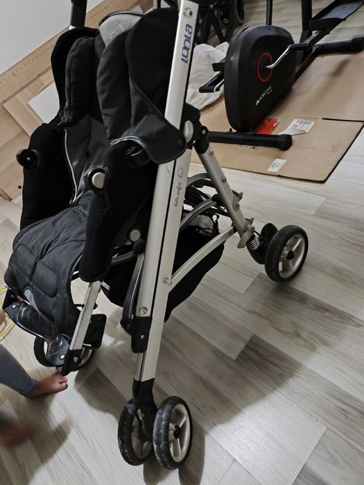 Vendo carrinho de bebe