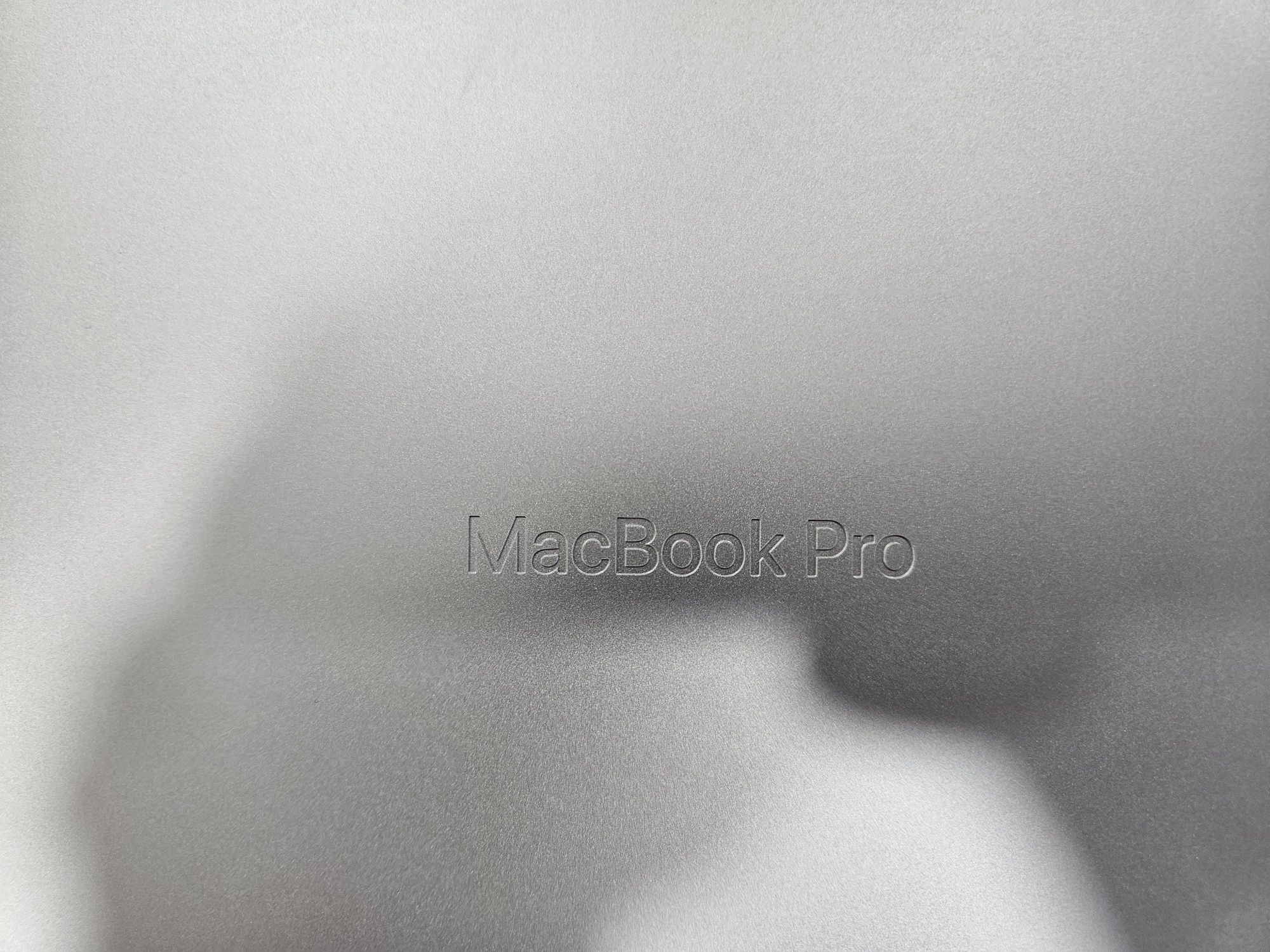 MacBook Pro 14” M3 | 8GB RAM | 512GB SSD - C/garantia
