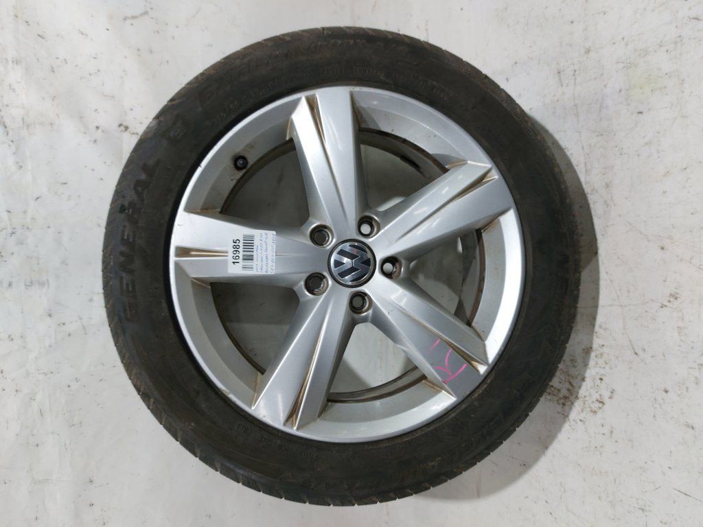 Диск колесный R17 бордюрка  Volkswagen Passat S `12-16  (5616010258Z8)