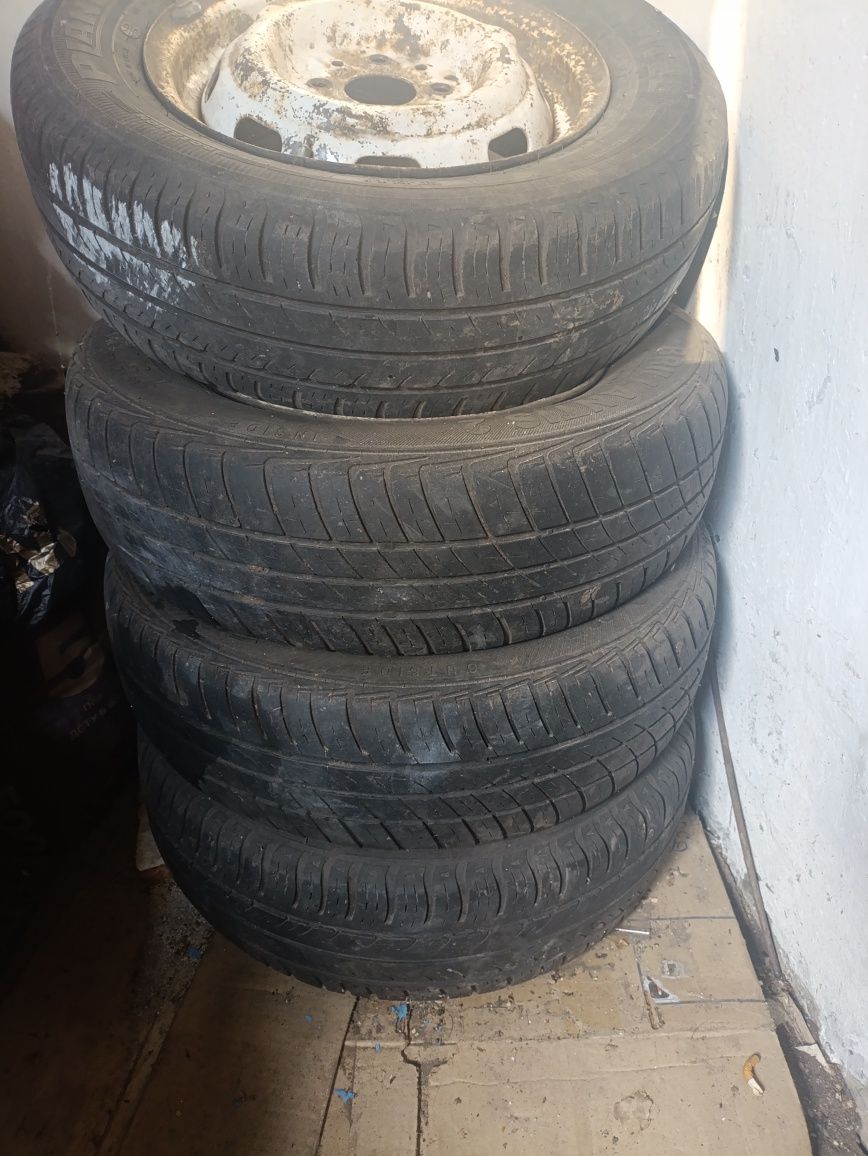 Продам шини в доброму стані . Самовивоз