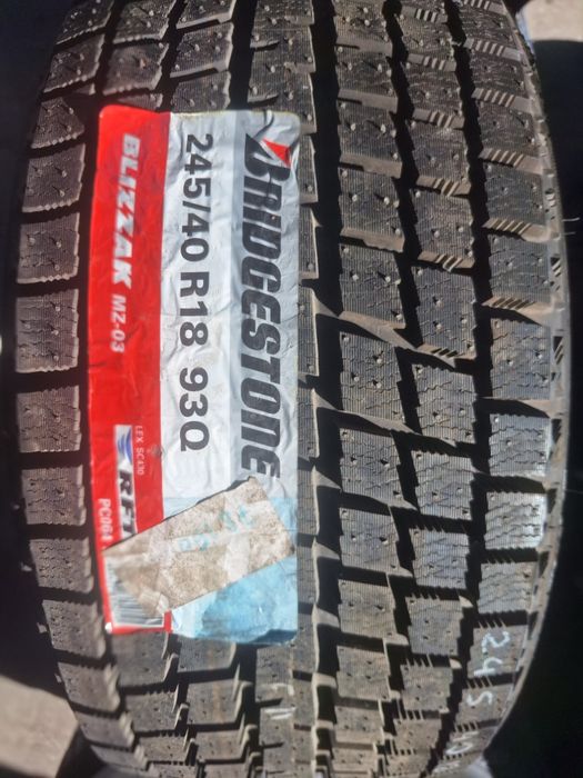 Продам шини 245 40 18 Bridgestone з MZ-03,,нові,2 штуки