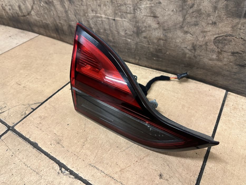 Lampa tył tylna lewa w klapę opel zafira C