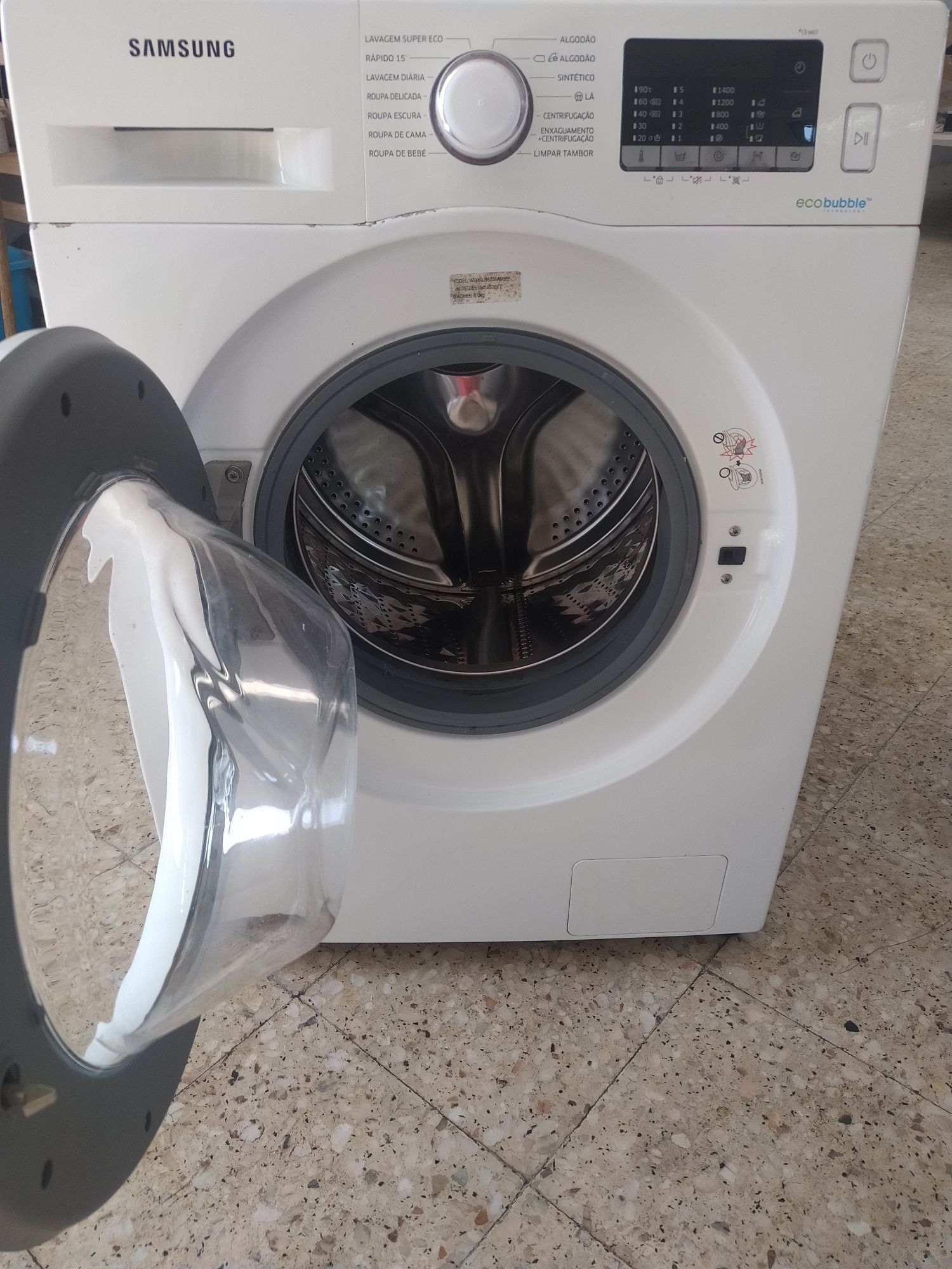 Máquina de lavar roupa Samsung