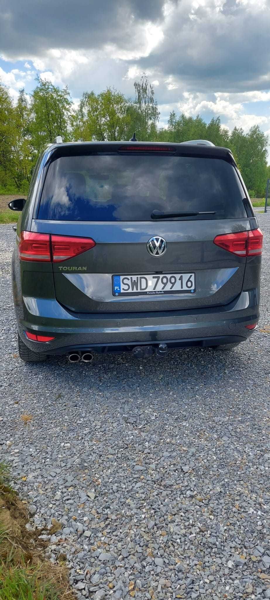 Volkswagen Touran 1.4 TSI 2017 rok, Pierwszy Właściciel, Polski Salon