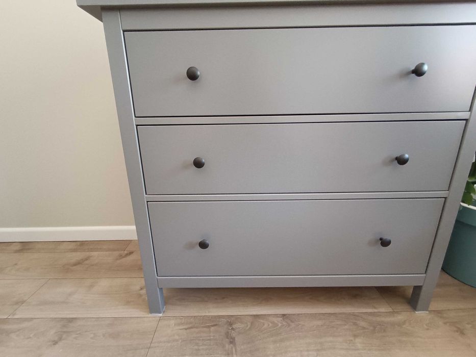 HEMNES Komoda, 3 szuflady, szary
