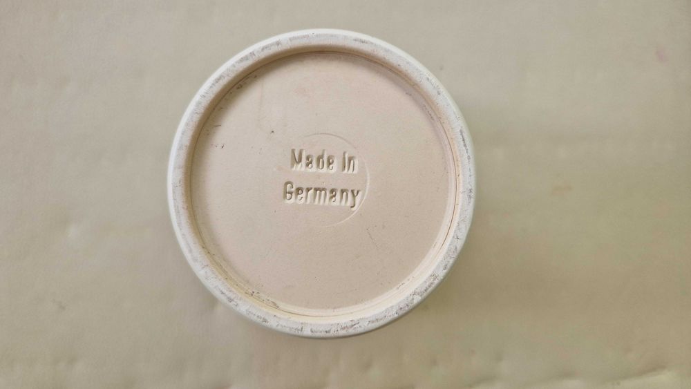 Vaso beje de louça, made in Germany