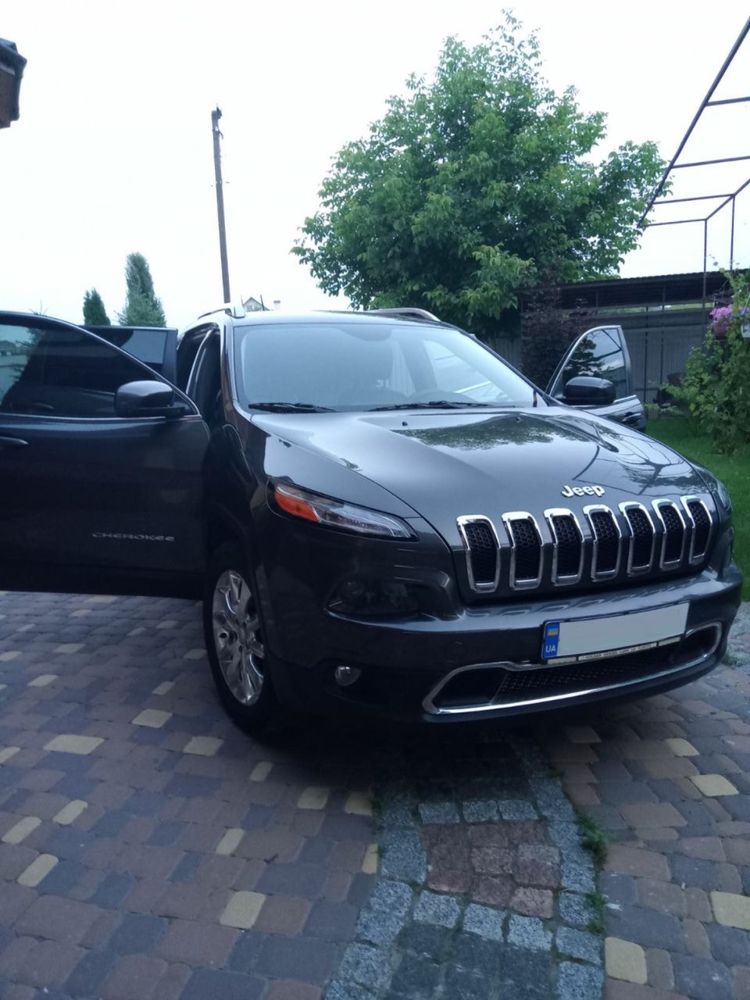 Jeep Cherokee KL (Limited) 4x4 4wd