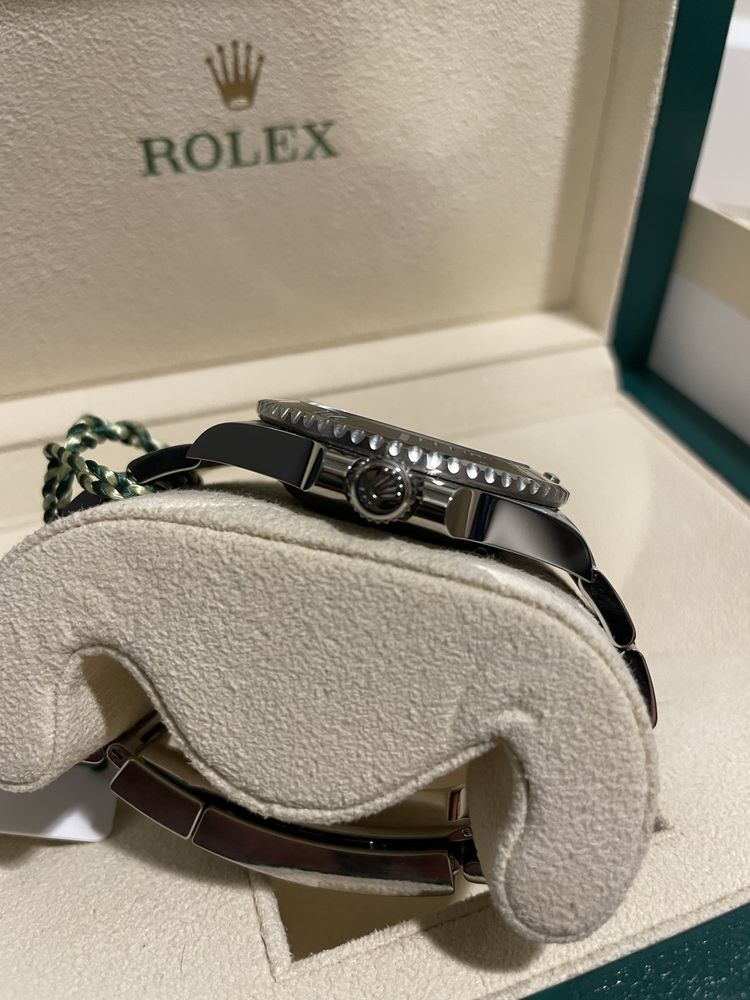 Rolex Submariner 124060