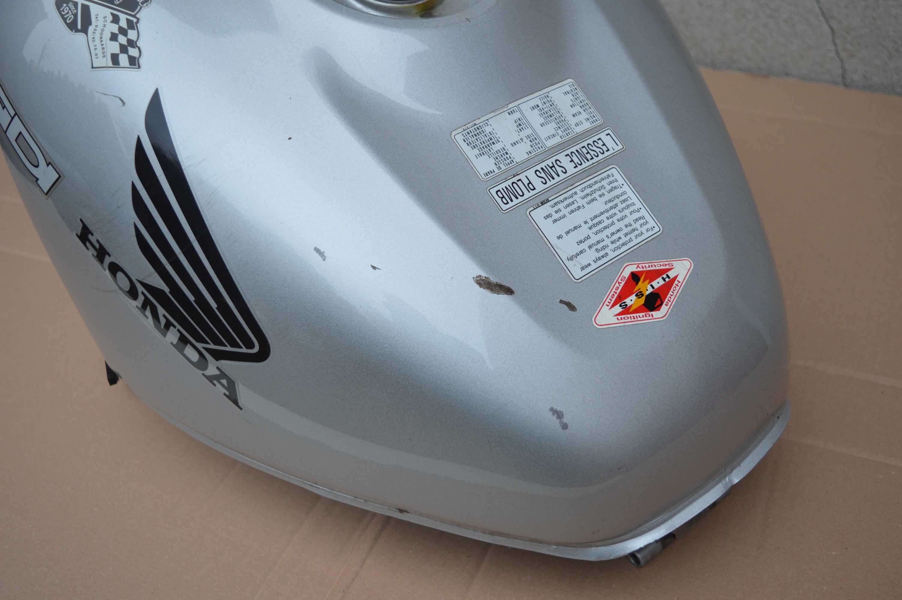 Honda CBR 1100 xx wtrysk ZBIORNIK paliwa bak '99-06r