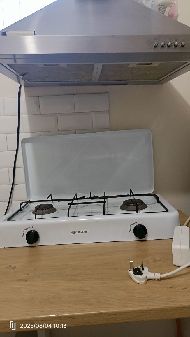 Cozinha pequena.