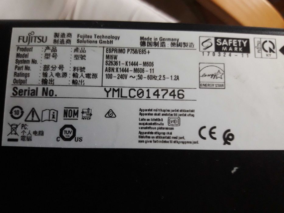 Fujitsu 8gen. i3 8100 - 24GB RAM - piękny, czysty, niezakurzony