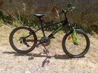 Bicicleta B'Twin Montanha Roda 16 - Como Nova! Zona Leiria