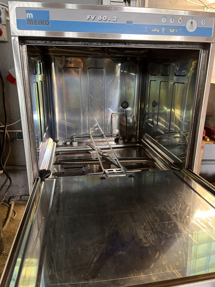 Zmywarka wyparzarka gastronomiczna Meiko DV