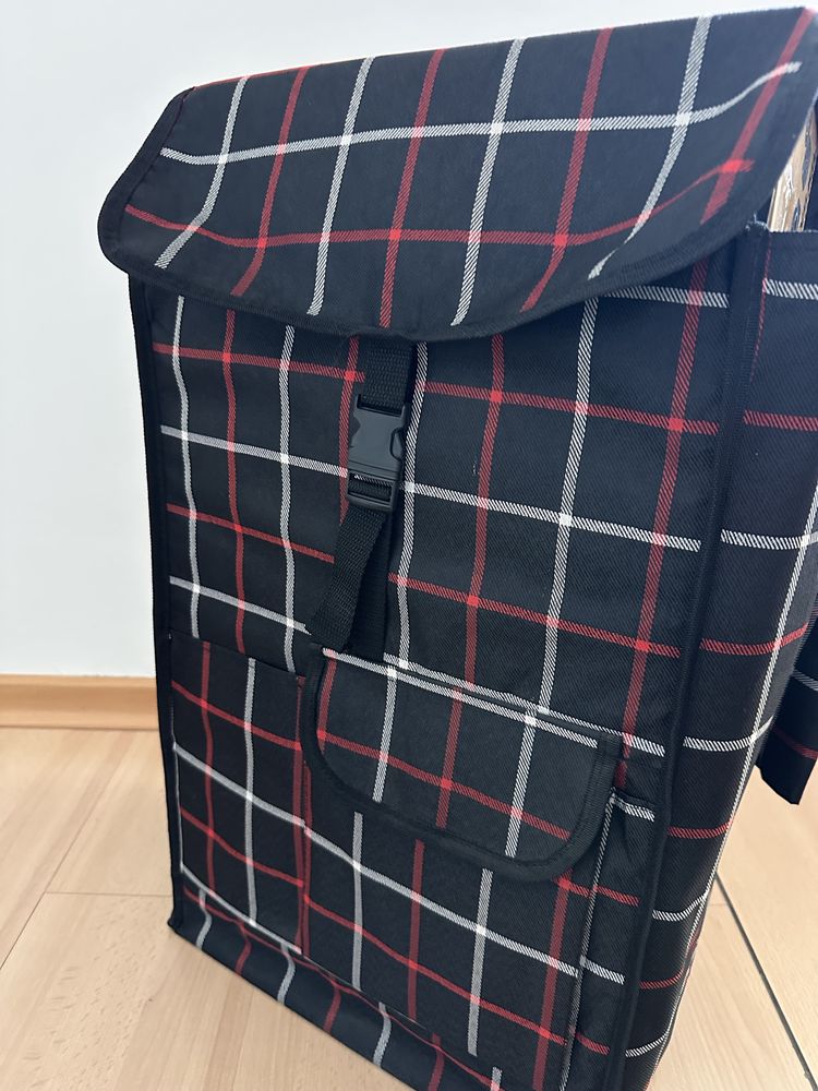 Mala com suporte em formato retangular
