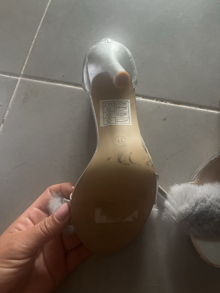 Sandalias elegantes