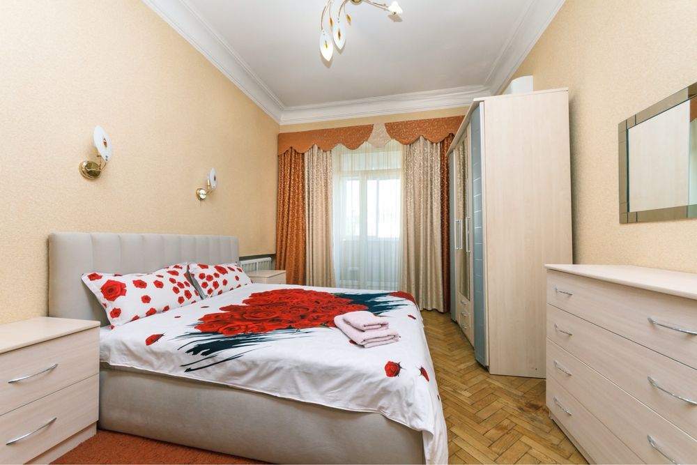 2 комнатная квартира в центре