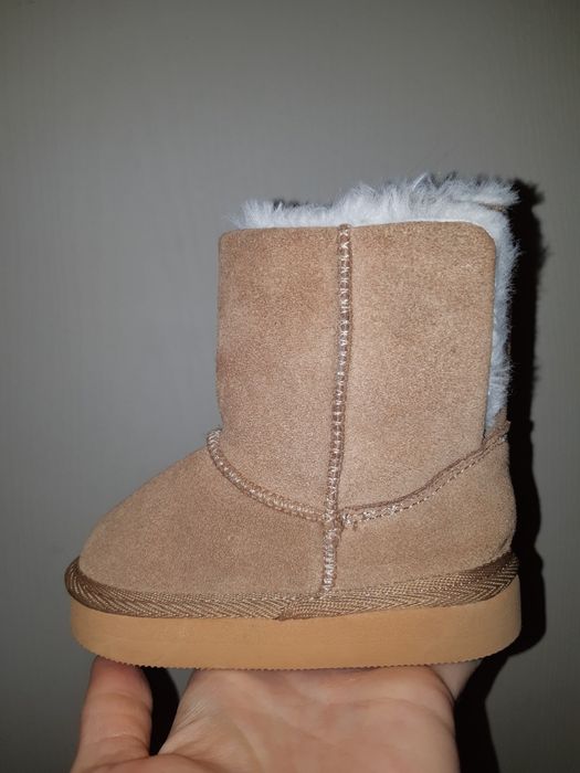 Найден детский сапог / ботинок / пинетка / угги