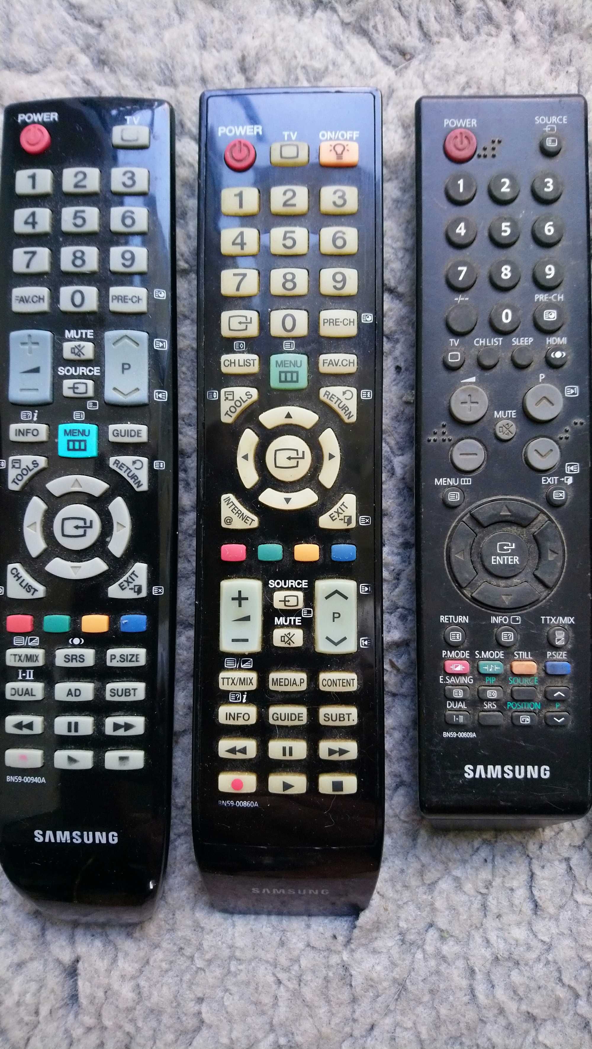 Piloty "Samsung" do płaskich telewizorów