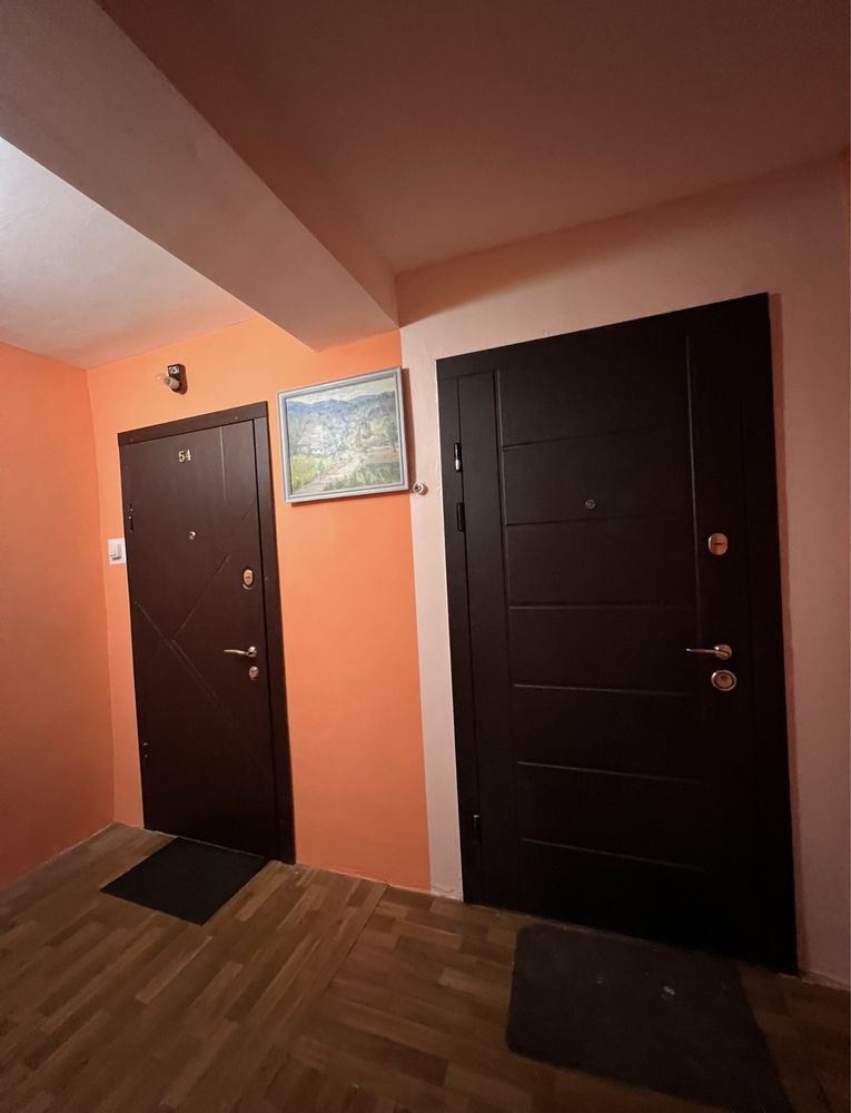 Продаж чудовоі 2 кімн квартири в Росвигові  56 кв м