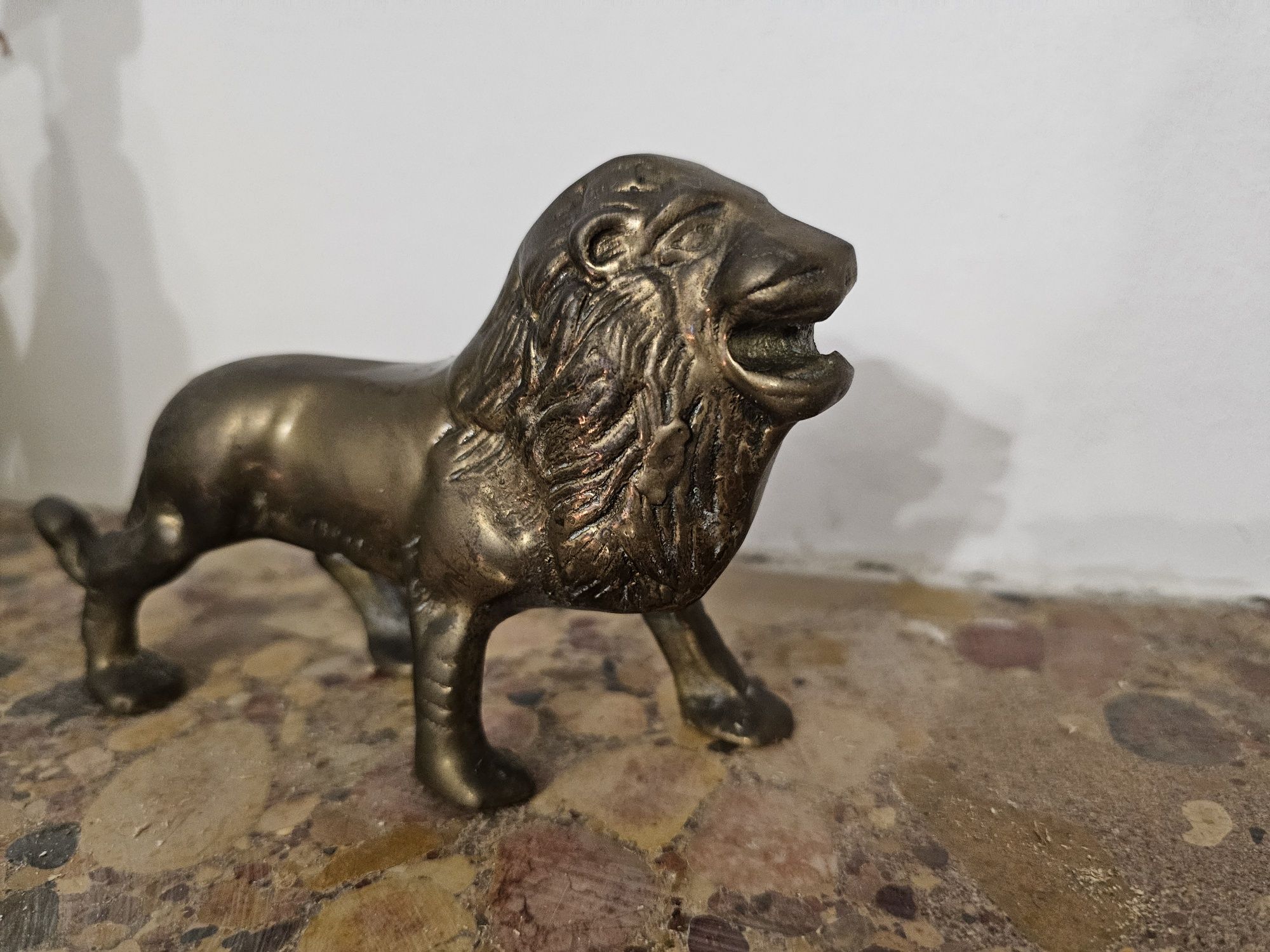 Estátua leão em bronze com mais de 50 anos