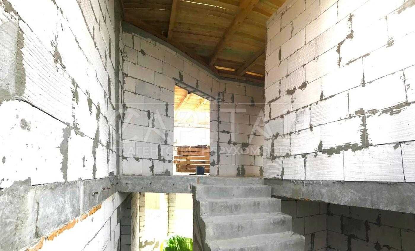 ЧУДОВИЙ будинок в закритому КМ Міжріччя  Хотянівка   БАСЕЙН