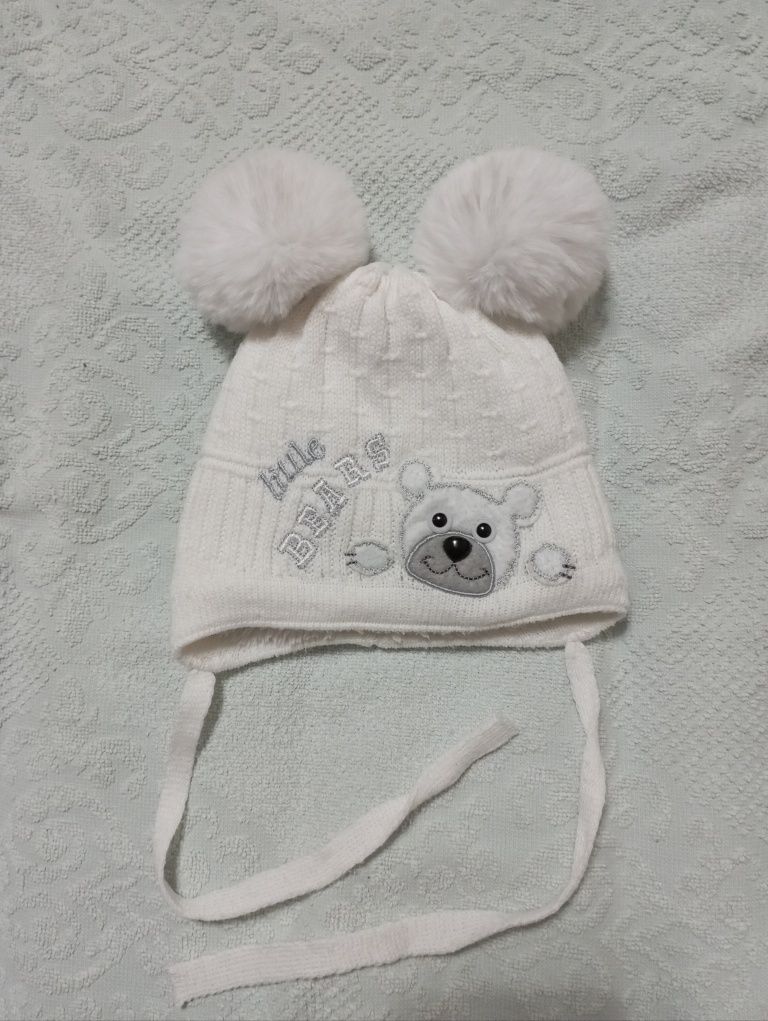 Продам шапочку на малыша
