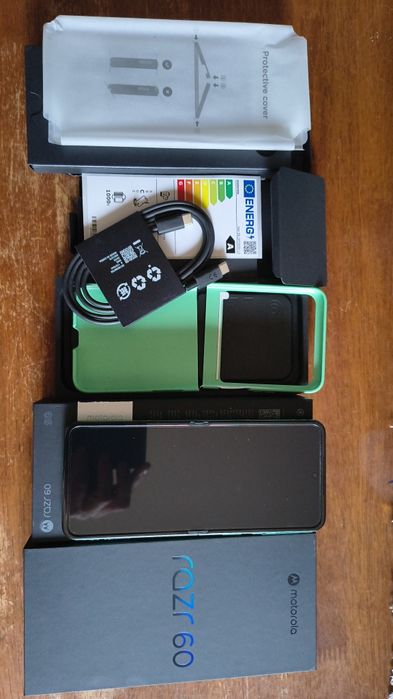 Motorola razr 60 Nowa