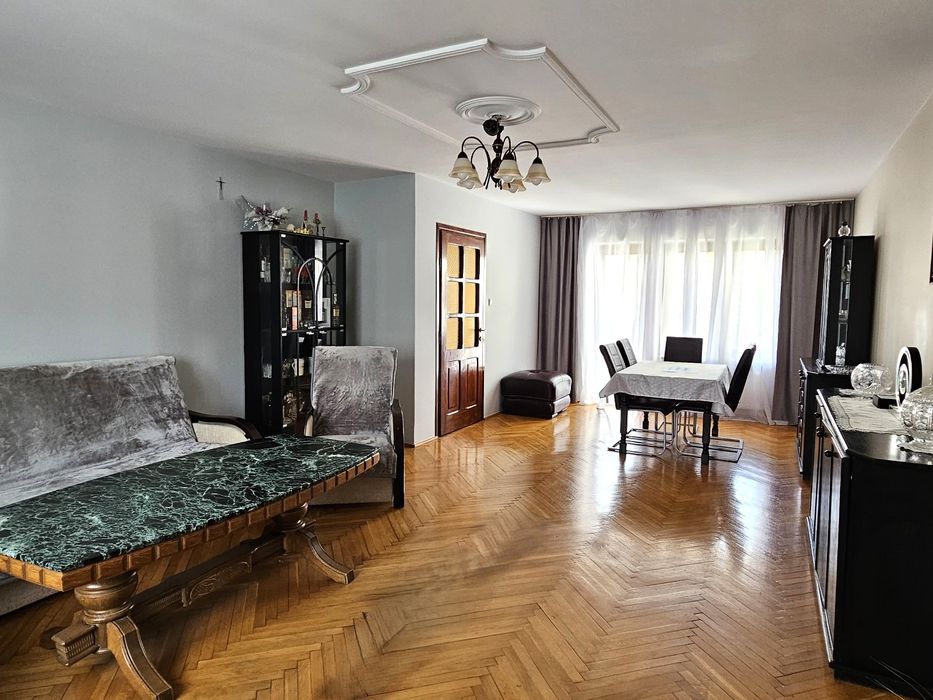 Sprzedam dom gotowy do zamieszkania i prowadzenia działalności