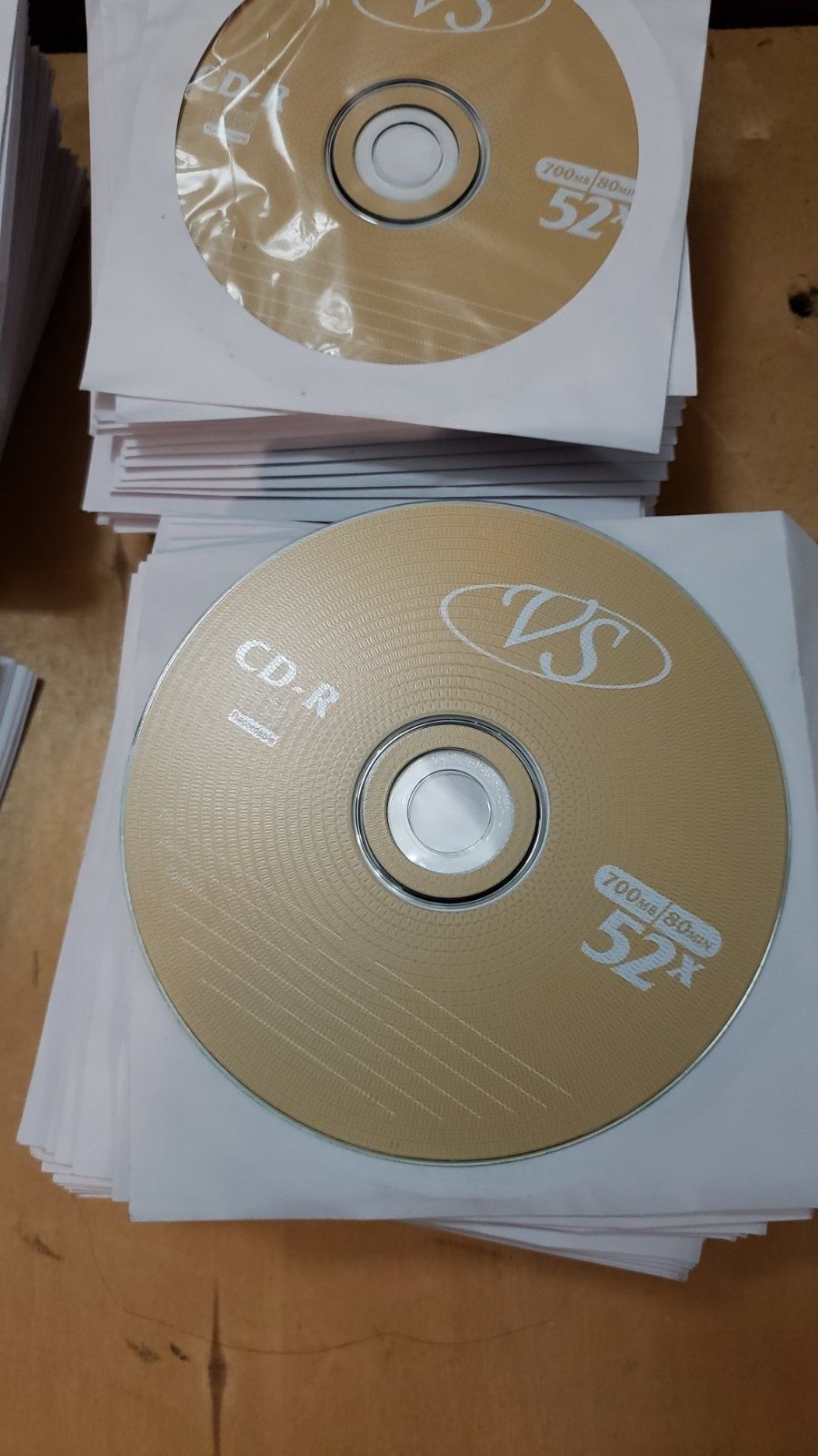 Компакт диски CD-R