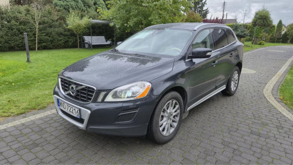 Volvo xc 60 kolor grafitowy