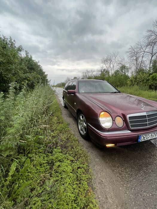 Комфортне Авто W210