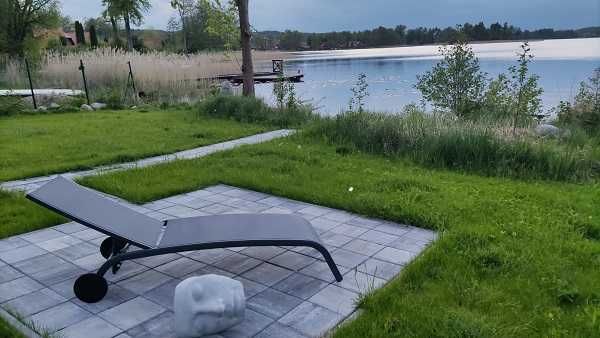 Mazury domek całoroczny nad jeziorem Dorotowo Majdy własna plaża molo