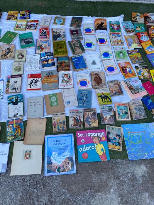 Vendo 200 Livros