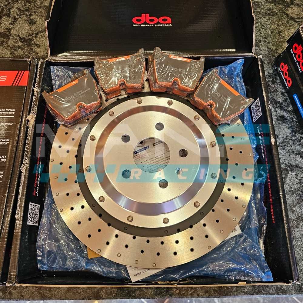 Discos DBA T3 5000 Series e Calços DBA AUDI RS3 8V8.5V Sedan/Limousine