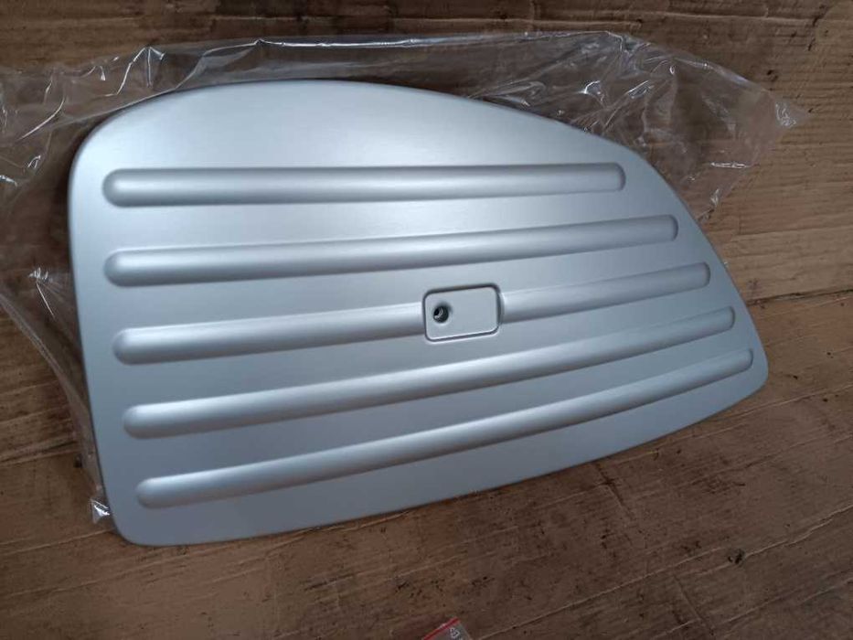 Painel esquerdo em aluminio mala lateral Honda