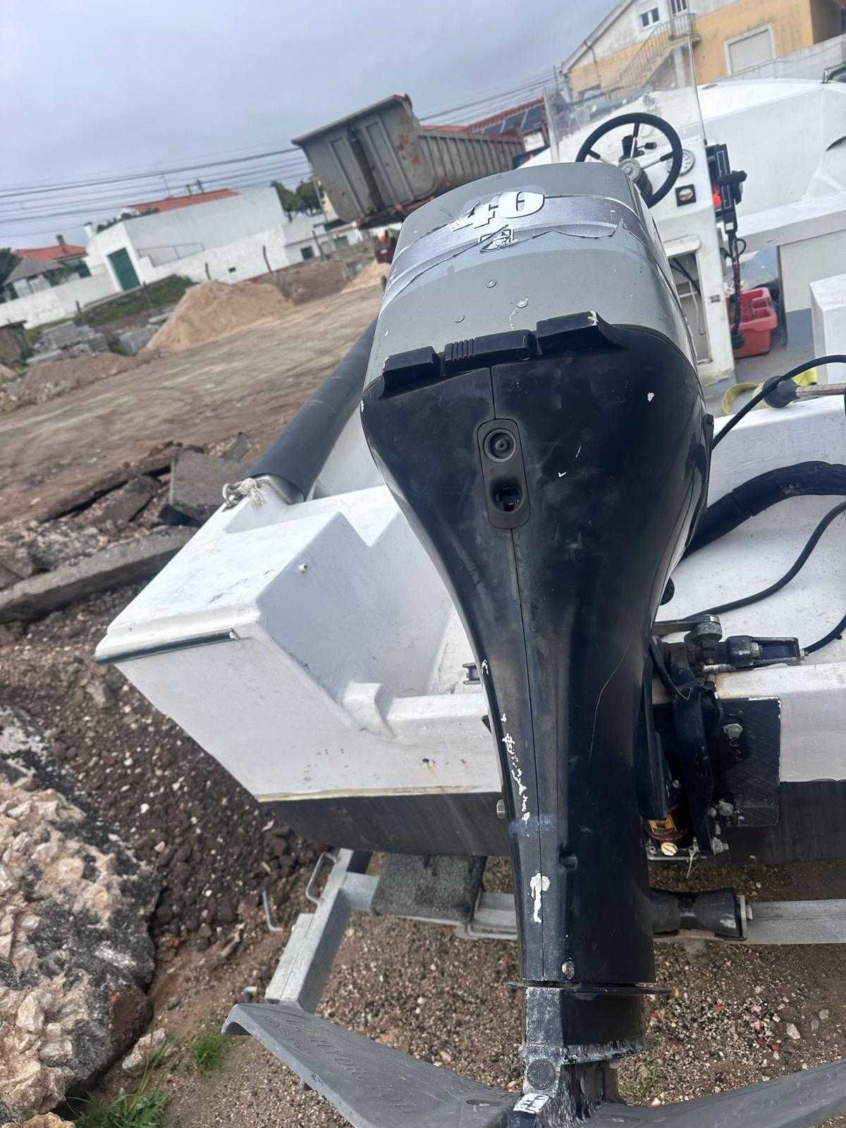 Vendo OBE 4.5 ideal para a pesca e passeio.