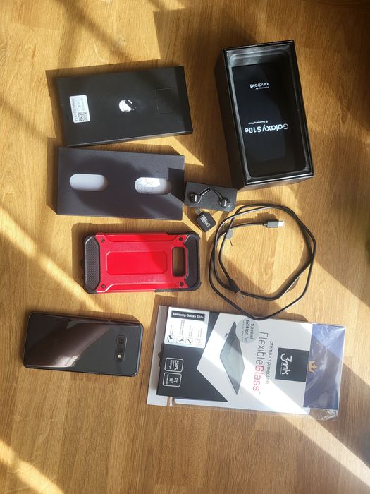 Samsung s10e jak nowy na gwarancji komplet