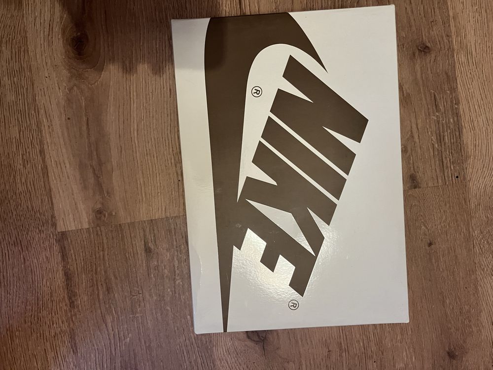 Air Jordan 1 x Travis Scott Medium Olive