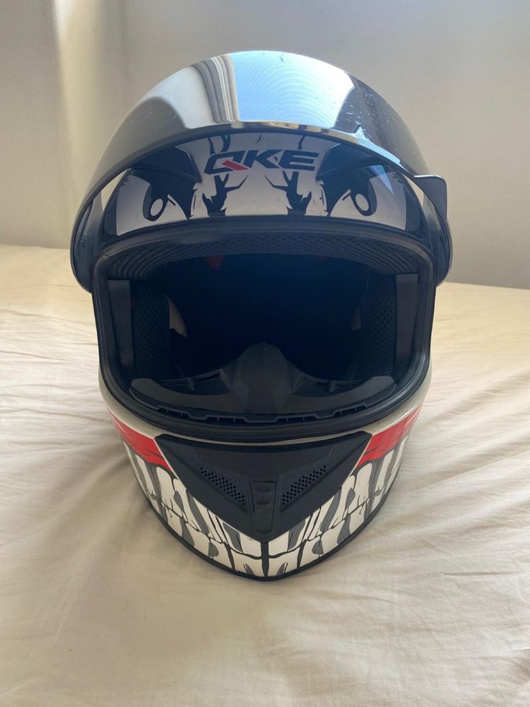 Vendo capacete unissex em bom estado