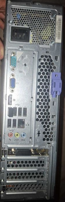 Komputer stacjonarny Lenovo plus myszka i klawiatura